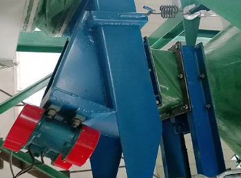 Alimentador vibrat&oacute;rio